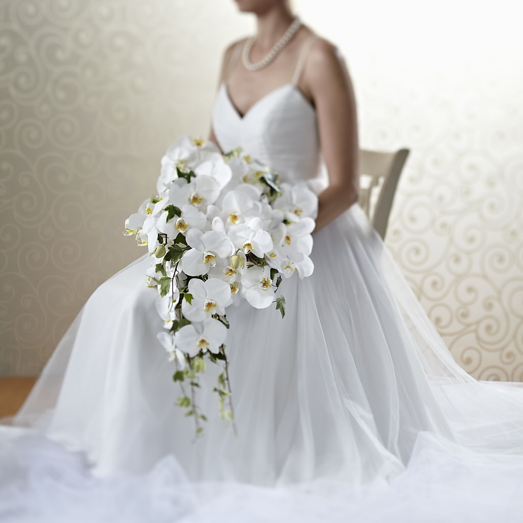 Classic White Bouquet – VERL'S CREATION FLORIST, Dallas TX