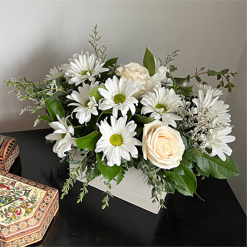 Fresh Linen Box Bouquet – VERL'S CREATION FLORIST, Dallas TX