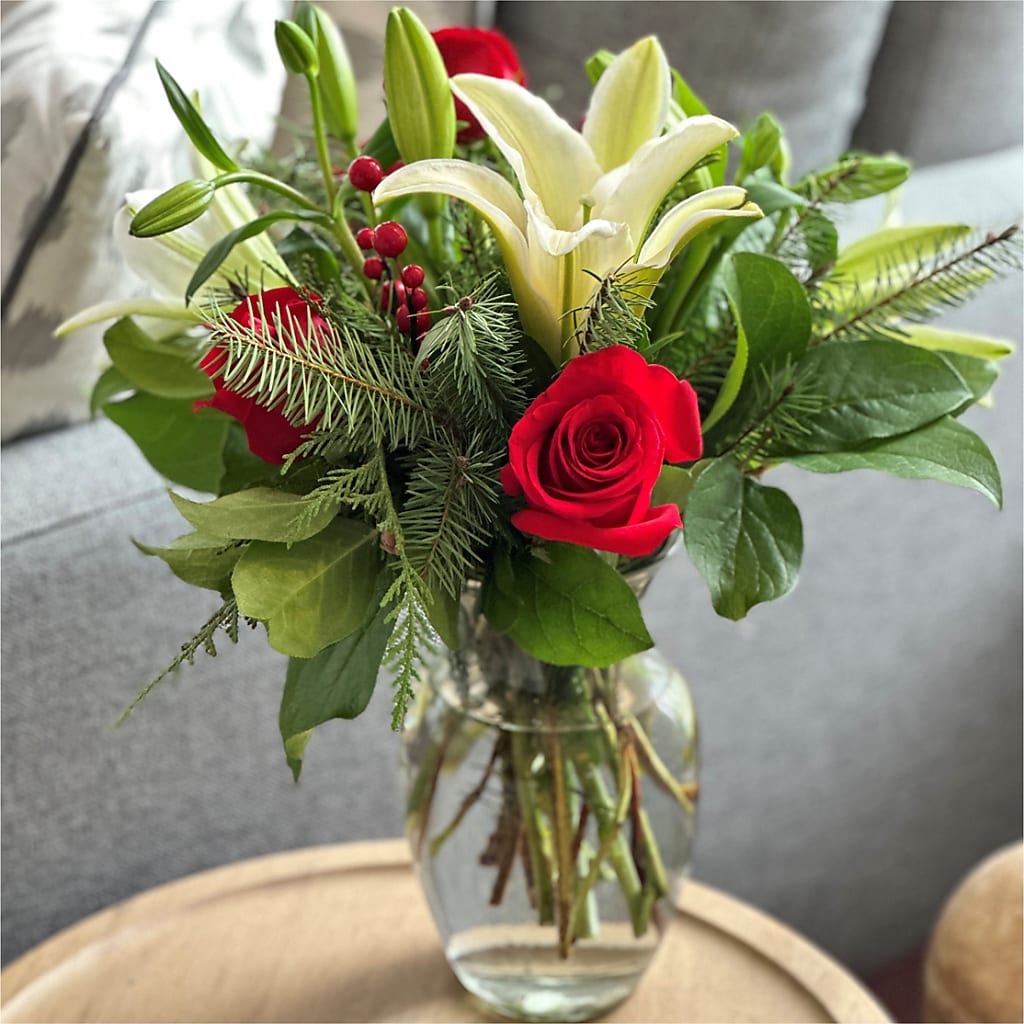 Sparkling Snowflakes Bouquet – VERL'S CREATION FLORIST, Dallas TX